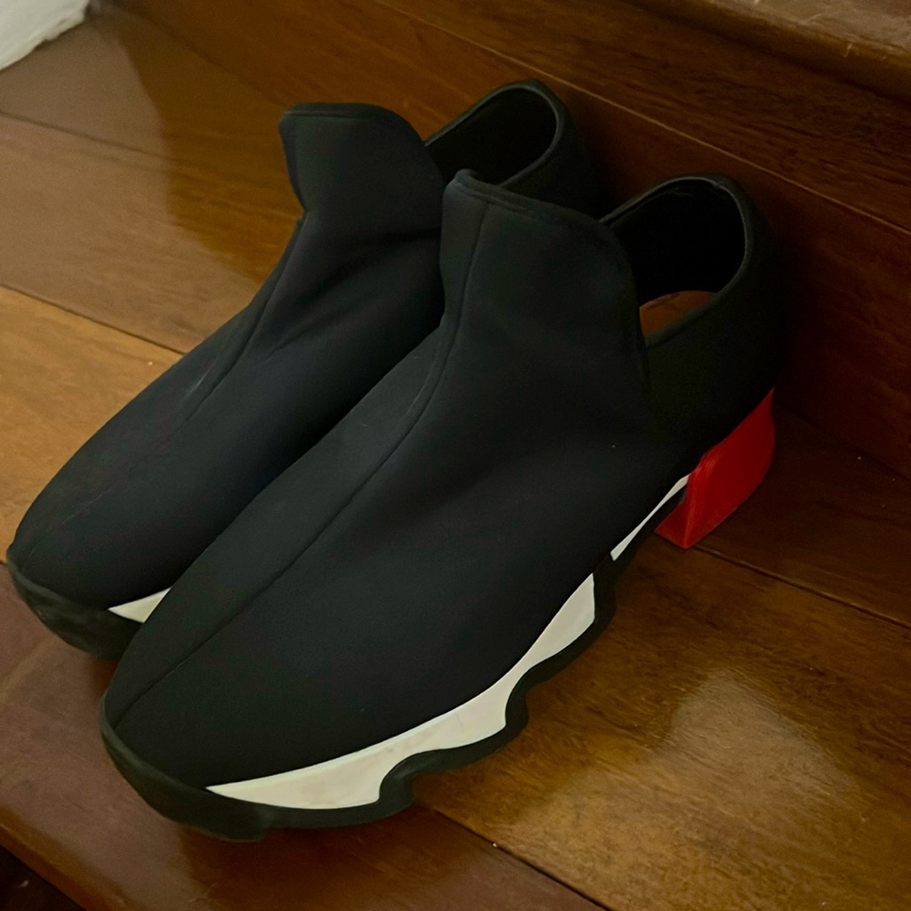 Nwb Iri Wes I Black Red Low Top Sneaker Shoes.